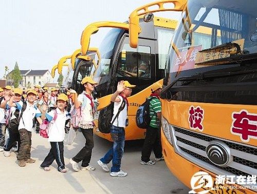 浙江德清2000多万购校车 按美式标准制造(图)