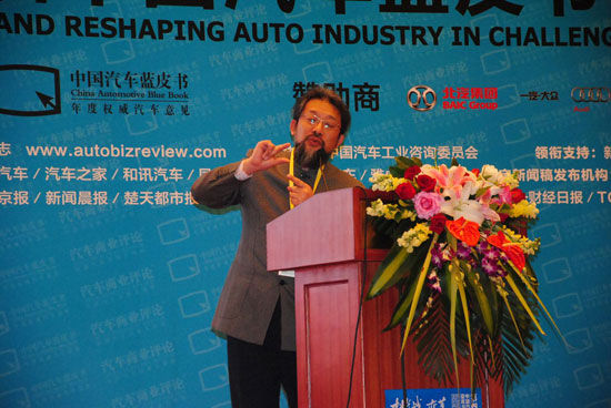 王健：中国校车核心问题不是标准而是缺钱