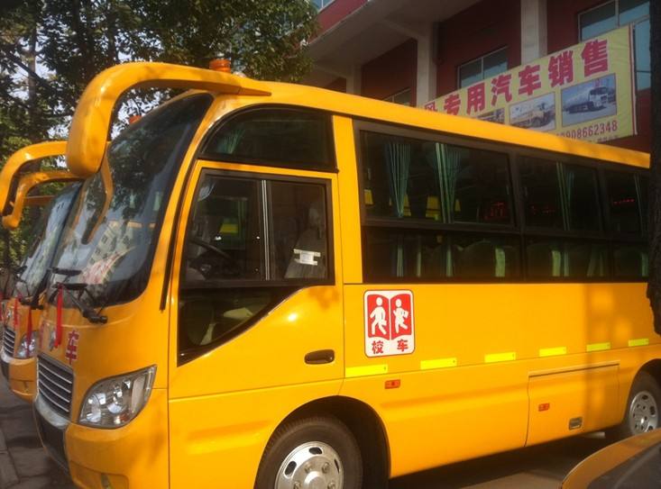 上海幼儿园校车出租多少钱
