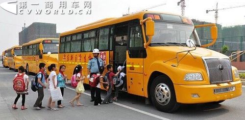 河南省的非专用校车计划于2016年9月前淘汰