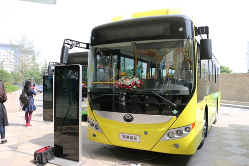 宇通H8插电式混动公交车重磅发布
