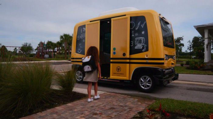 佛罗里达绿色小镇正在测试无人驾驶小型校车巴士