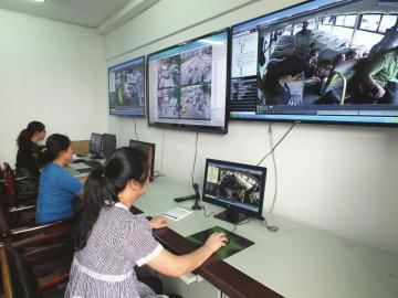 超速不按线路走 校车监控平台预警