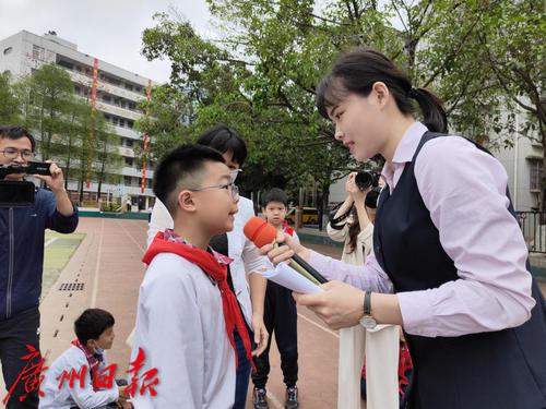 应急演练进校园 共筑校车安全墙