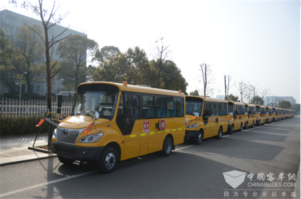 湖南省长沙市“雷锋校车”模式解析